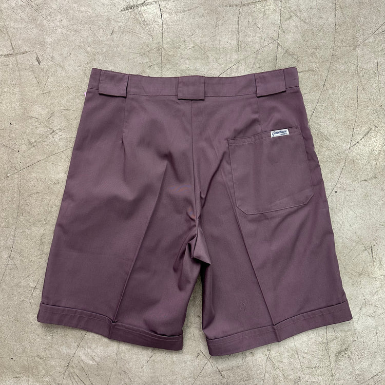 KURZER LILA ANZUG 07