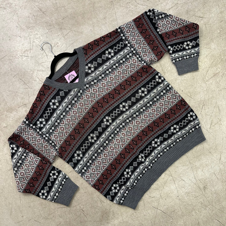 GRAY BLACK BROWN SWEATER