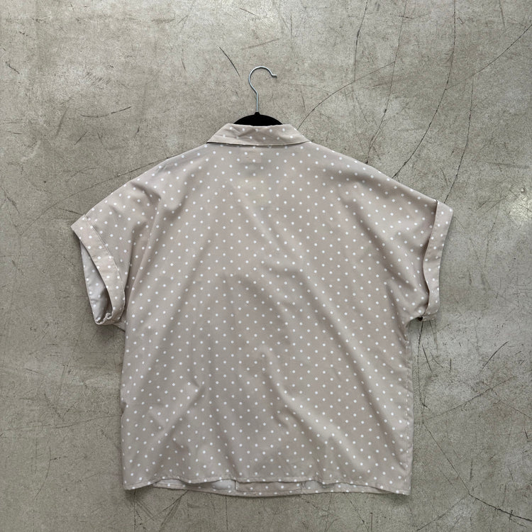 CAMISA BEIGE LUNARES