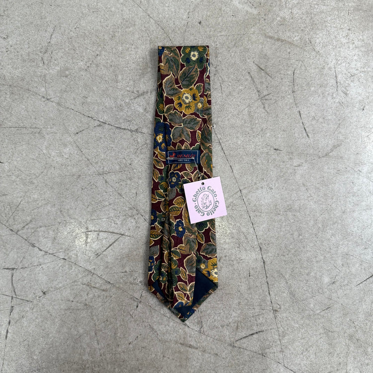 TAZ-SQUARES-KRAWATTE