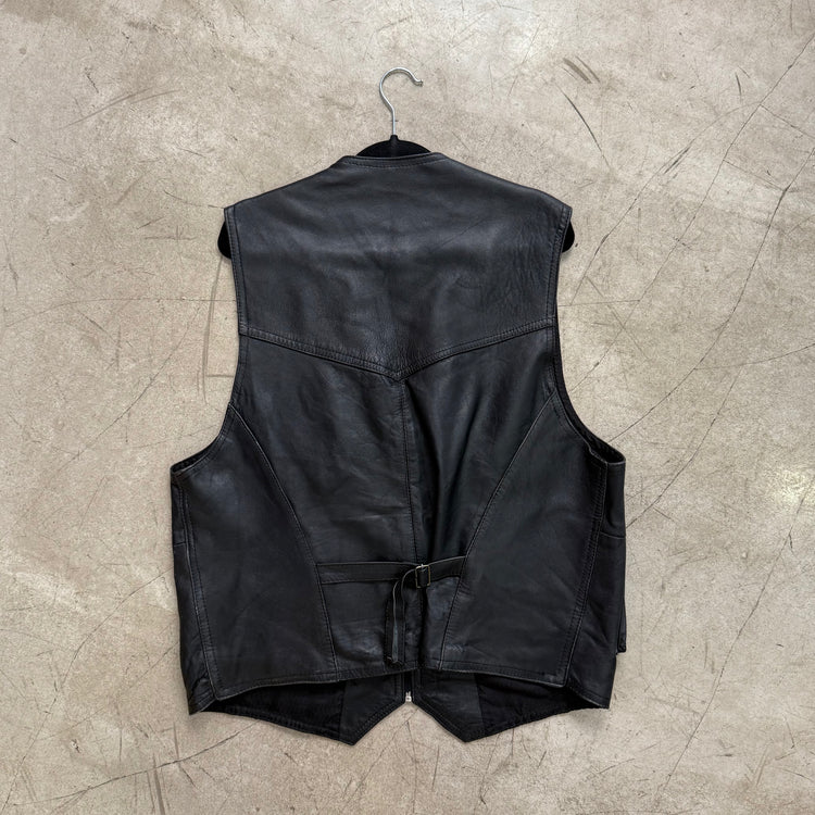 SCHWARZE LEDERWESTE MIT TASCHEN