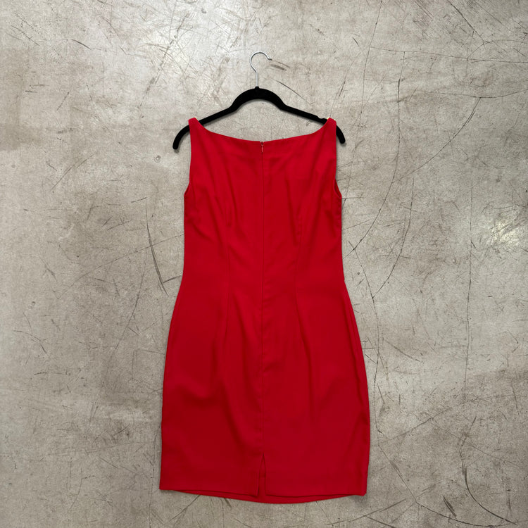 ORANGENES KLEID DER 70ER JAHRE