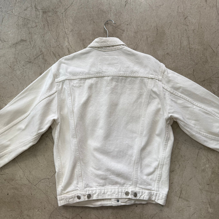 SCHWARZE CASTER-DENIMJACKE