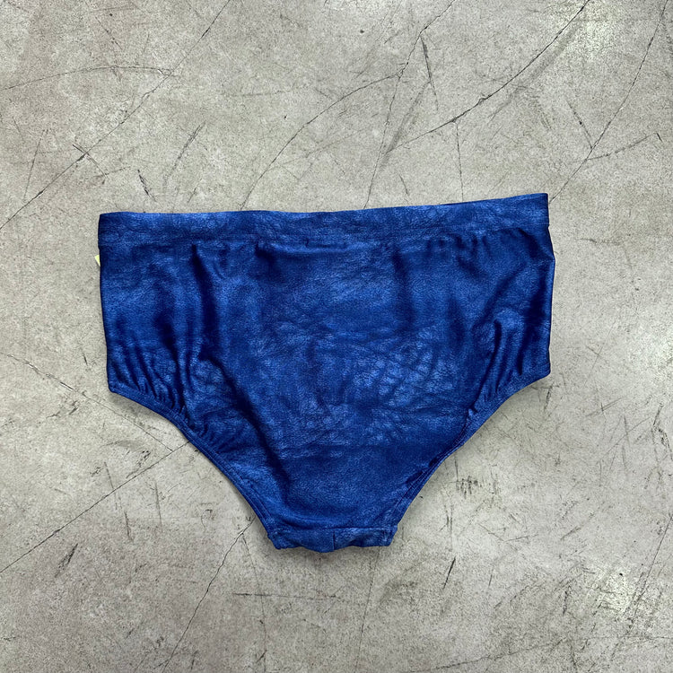 Blaue Badehose mit Batikmuster