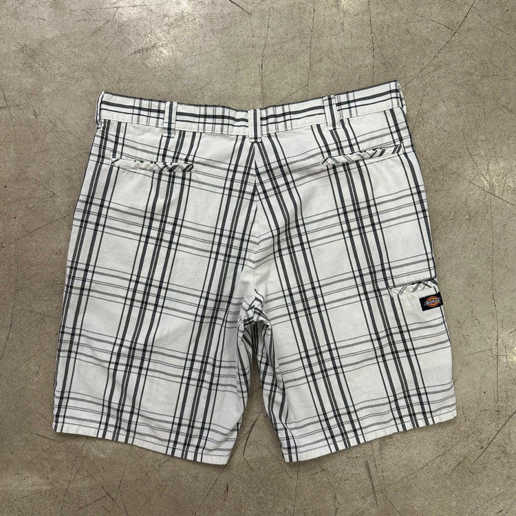 SHORT BERMUDA DICKIES CUADROS
