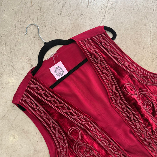 CHALECO BORDADO TERCIOPELO RED