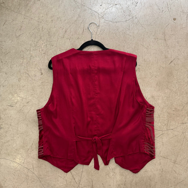 CHALECO BORDADO TERCIOPELO RED