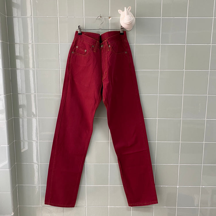 VAQUERO RED WEST