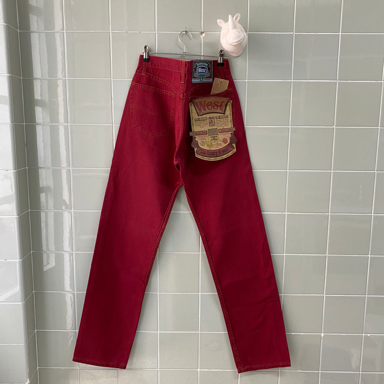 VAQUERO RED WEST