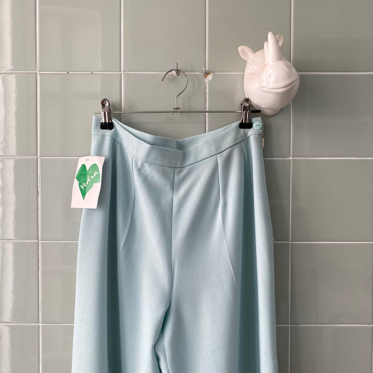 PANTALÓN PINZAS BABY BLUE YEDRA