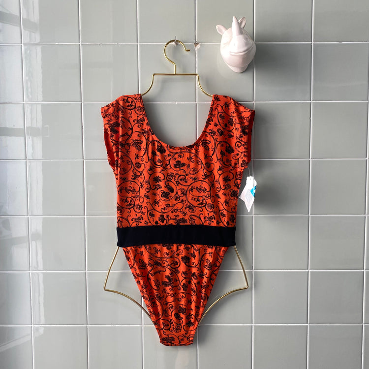 BODY ORANGE FLOWERS