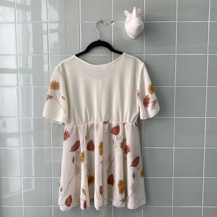 CAMISETA BLUSA WHITE FLOWERS