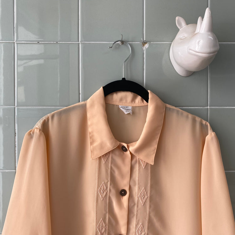 CAMISA PINK BORDADO PECHO