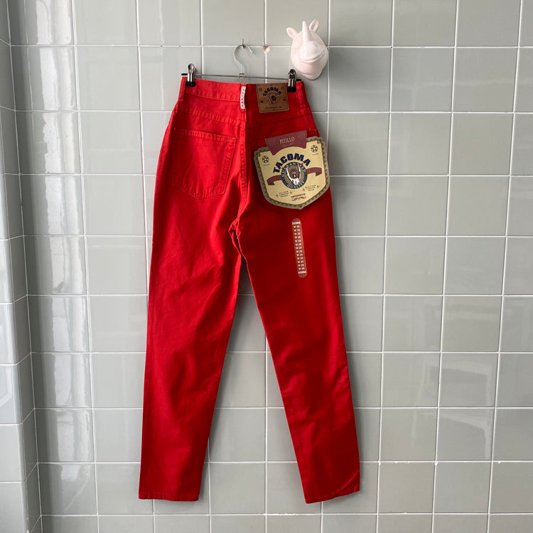 VAQUERO TACOMA RED