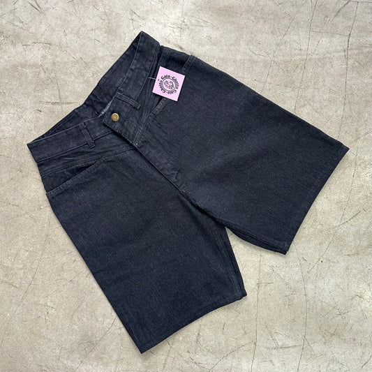 BLACK CURTS DENIM SHORTS