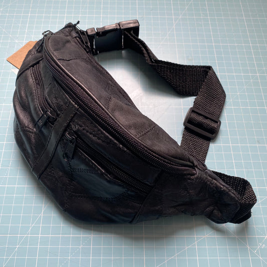 BLACK WAIST BAG